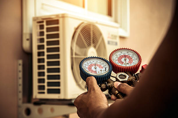 Professional Heat Pump Repair technician working in Barneveld, WI